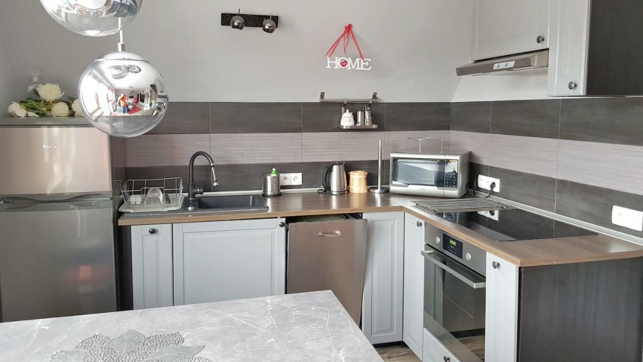 Apartament Podkowa Z Widokiem Na Giewont กอสเชียลิสกอ ภายนอก รูปภาพ